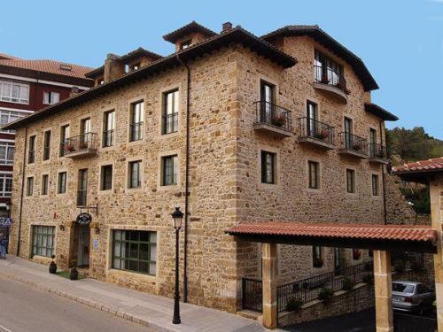 Hotel Villa de Cabrales Arenas De Cabrales Esterno foto